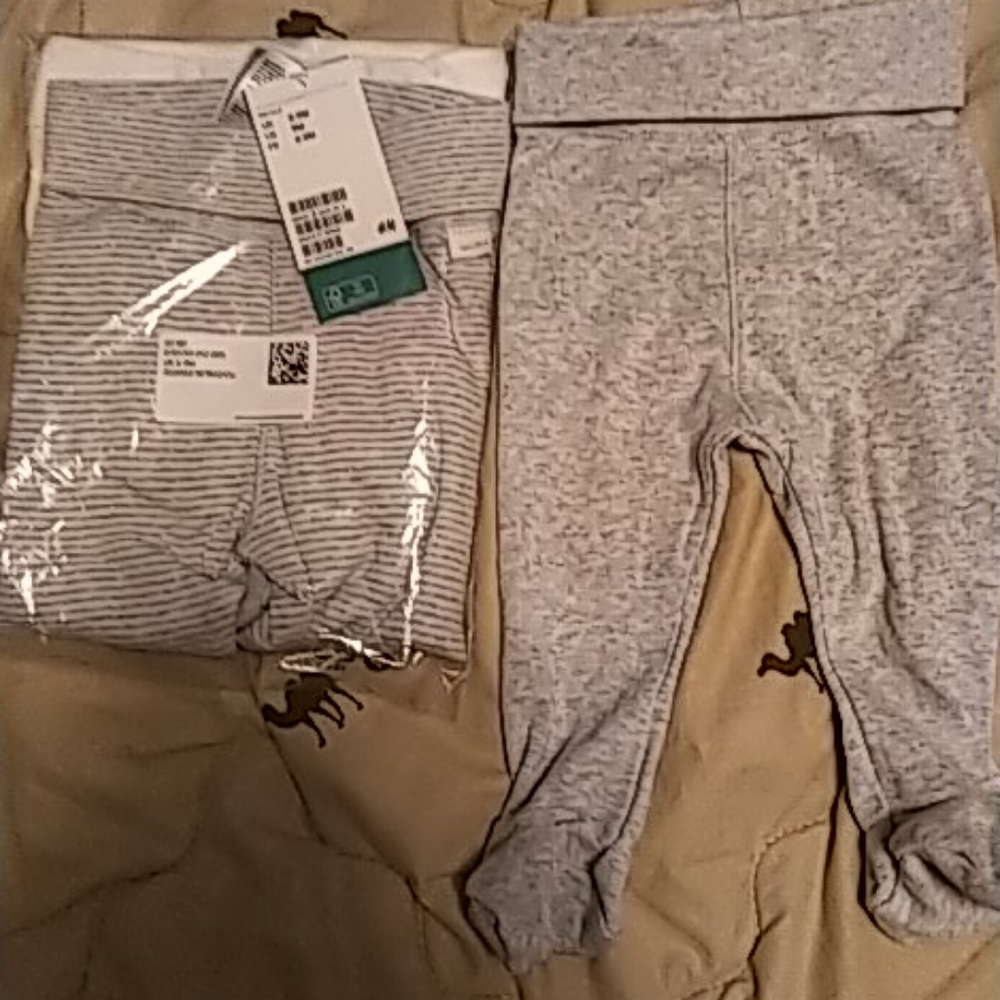 New 4-pack Pants with covered feet